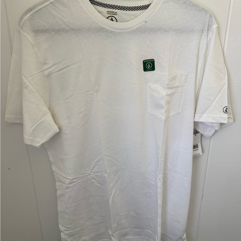 Volcom White Short-Sleeve Pocket Tee with Tags and green sticker brand new